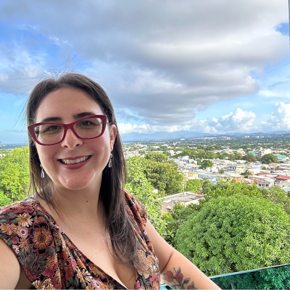 Meet your Posher, Alejandra - Picture 3 of 15